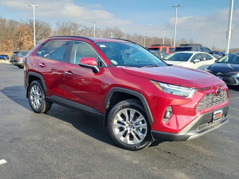 New 2025 Toyota RAV4 Limited image 32