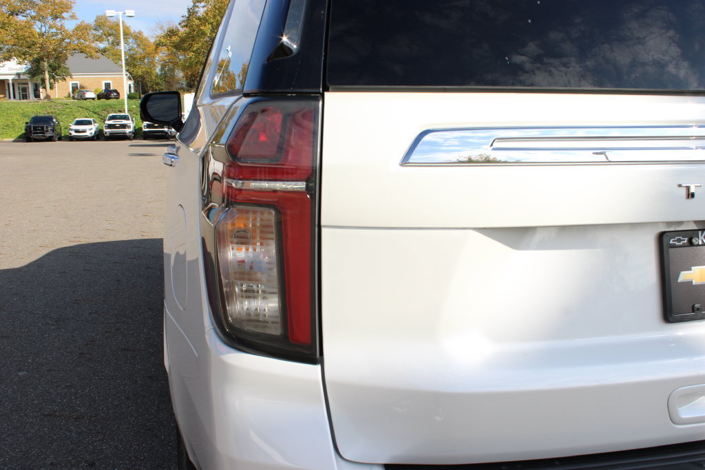 Used 2022 Chevrolet Tahoe Premier AWD/4WD image 15