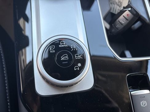 New 2026 Mitsubishi Outlander FWD image 27