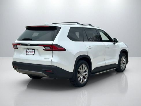 Used 2026 Toyota Grand Highlander FWD image 5