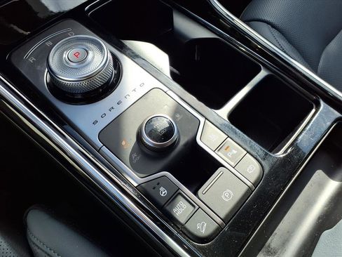 Used 2025 Kia Sorento SX Prestige image 7