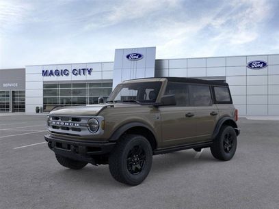 New 2025 Ford Bronco Big Bend w/ Black Diamond Package