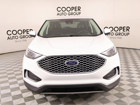 Used 2024 Ford Edge SEL image 9