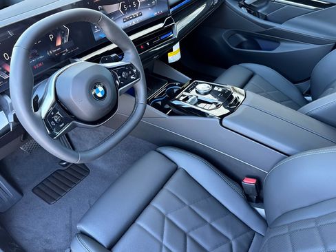 Used 2026 BMW 530i w/ Premium Package RWD image 4