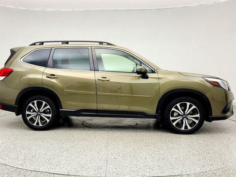Used 2023 Subaru Forester Limited AWD/4WD image 4