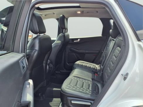 Used 2023 Ford Escape Platinum w/ Premium Technology Package AWD/4WD image 11