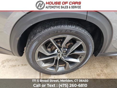 Used 2019 INFINITI QX50 Essential w/ Sensory Package image 21