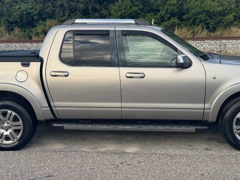 Used 2008 Ford Explorer Sport Trac Limited image 7