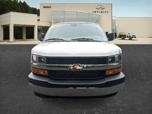 Used 2025 Chevrolet Express 3500 LT w/ LT Preferred Equipment Group RWD image 2