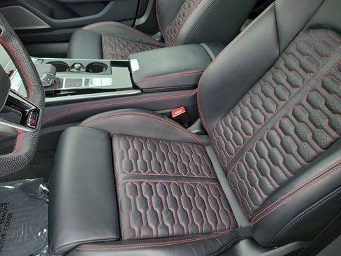 Used 2024 Audi RS 6 performance image 17