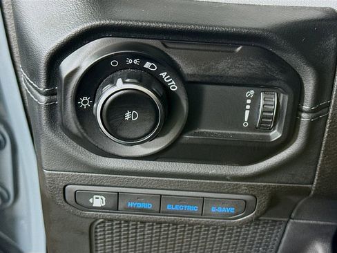 Used 2024 Jeep Wrangler Unlimited Sahara image 18