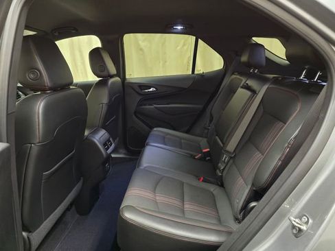 Used 2023 Chevrolet Equinox RS image 29