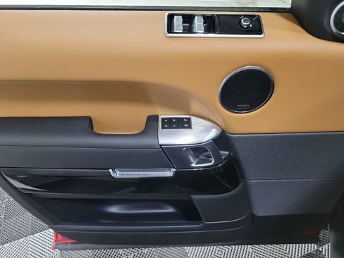 Used 2022 Land Rover Range Rover Sport SVR AWD/4WD image 15
