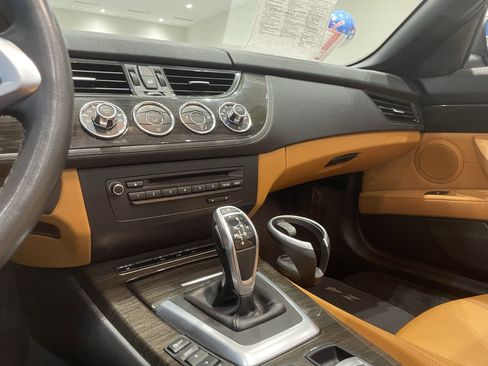 Used 2014 BMW Z4 sDrive35i image 19