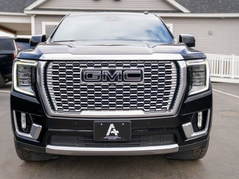 Used 2023 GMC Yukon Denali image 9