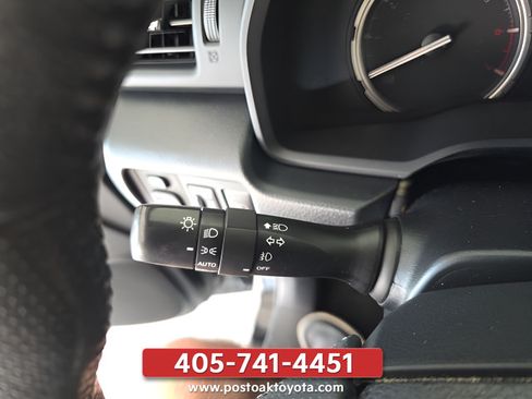 Used 2022 Toyota 4Runner Limited AWD/4WD image 12