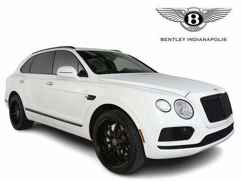 Used 2017 Bentley Bentayga image 1