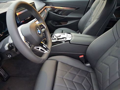 New 2026 BMW 540i xDrive w/ Executive Package image 5