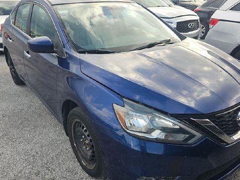 Used 2016 Nissan Sentra SV FWD image 2