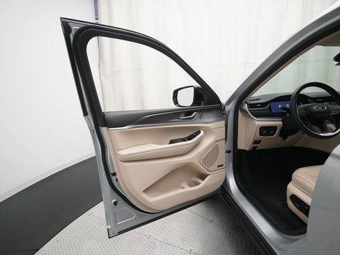 Used 2021 Jeep Grand Cherokee L Limited w/ Trailer Tow Package image 32