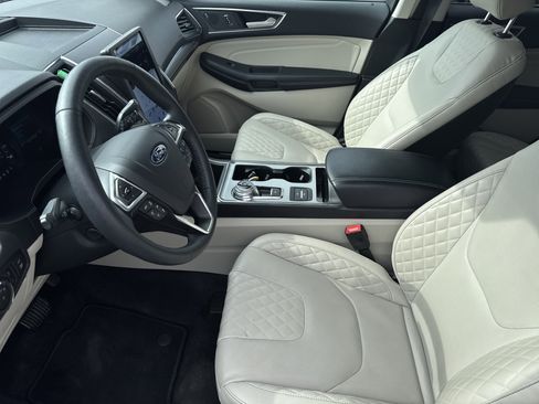 Certified 2024 Ford Edge Titanium w/ Equipment Group 301A image 9