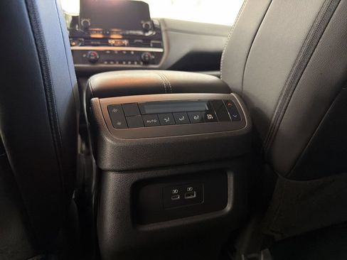 Certified 2025 Nissan Pathfinder SL AWD/4WD image 20