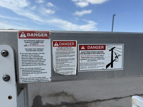 Used 2016 Mercedes-Benz Sprinter 3500 image 26