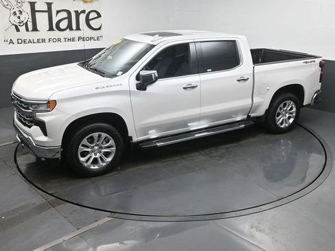 Used 2023 Chevrolet Silverado 1500 LTZ w/ LTZ Premium Package AWD/4WD image 43