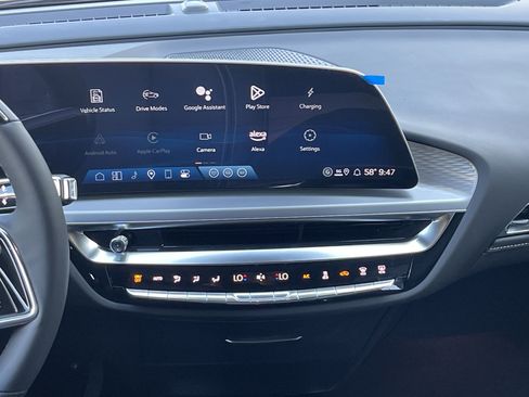 New 2025 Cadillac Lyriq Luxury image 3