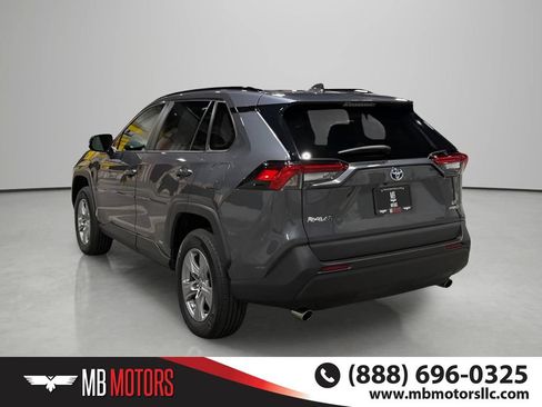 Used 2024 Toyota RAV4 LE AWD/4WD image 7