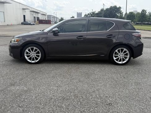 Used 2013 Lexus CT 200h FWD image 24