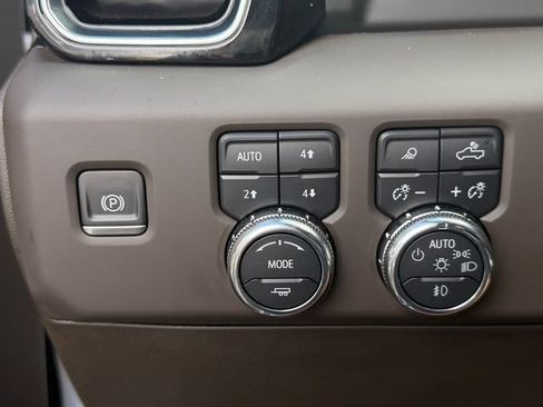 Used 2023 GMC Sierra 1500 Denali AWD/4WD image 25