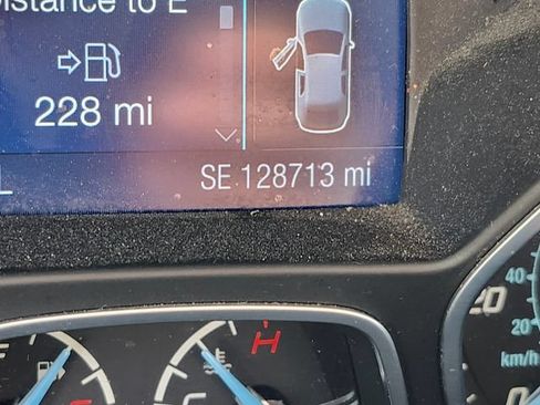 Used 2014 Ford Focus SE FWD image 39