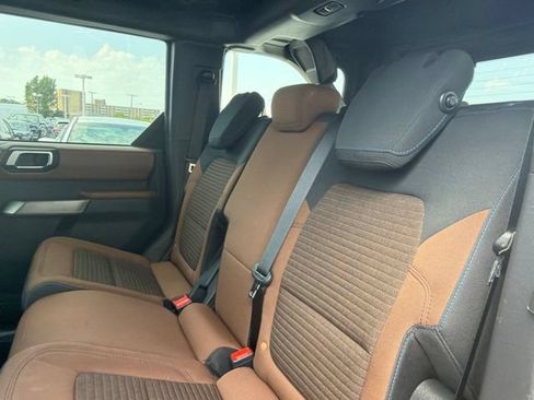 Used 2022 Ford Bronco Outer Banks AWD/4WD image 21