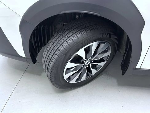 Used 2025 Subaru Outback Limited w/ Popular Package #2 AWD/4WD image 23