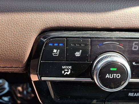 Certified 2023 Honda Pilot Elite image 25