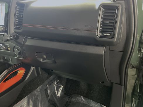 Used 2024 Nissan Frontier PRO-4X w/ Pro Convenience Package AWD/4WD image 35