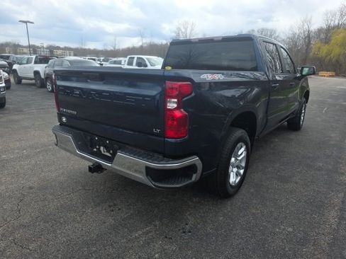 Used 2023 Chevrolet Silverado 1500 LT AWD/4WD image 5