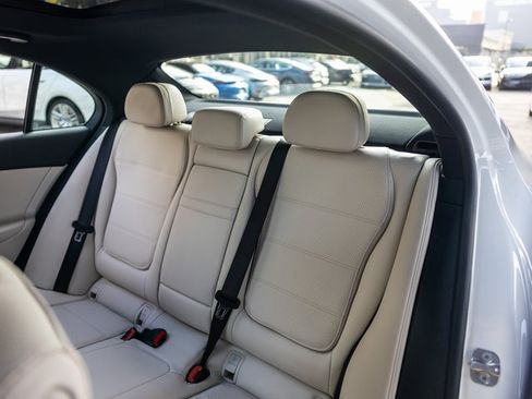 Used 2025 Mercedes-Benz C 300 4MATIC Sedan image 25