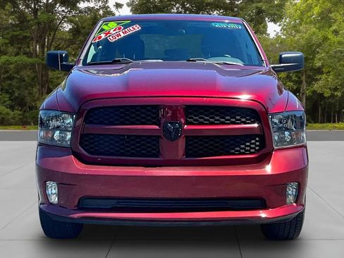 Used 2018 RAM 1500 Express w/ Express Value Package AWD/4WD image 3