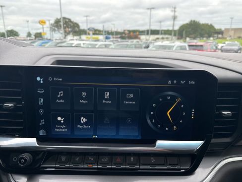 Used 2024 Chevrolet Silverado 2500 High Country w/ Z71 Off-Road Package image 30