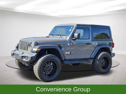 Used 2019 Jeep Wrangler Sport AWD/4WD image 3