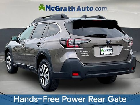 Used 2024 Subaru Outback Premium AWD/4WD image 5