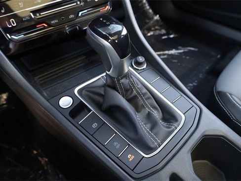 New 2025 Volkswagen Jetta SEL image 17