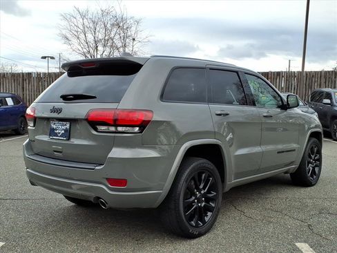 Used 2020 Jeep Grand Cherokee Altitude image 6
