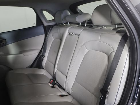 Certified 2021 Hyundai Kona Limited FWD image 28