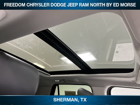 Used 2025 Ford Expedition Active image 13