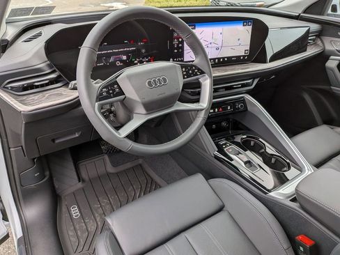 New 2025 Audi Q5 Premium Plus image 7