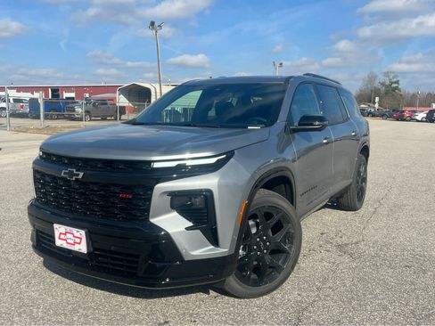 New 2026 Chevrolet Traverse RS w/ LPO, Illumination Package image 2