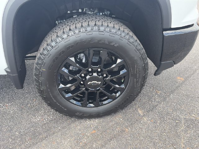 New 2026 Chevrolet Silverado 2500 Custom w/ Custom Value Package AWD/4WD image 11